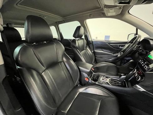 Used 2023 Subaru Forester Touring AWD/4WD image 9