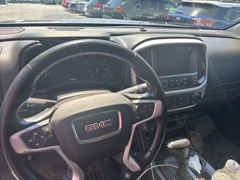 Used 2016 GMC Canyon SLT w/ Driver Alert Package AWD/4WD image 10