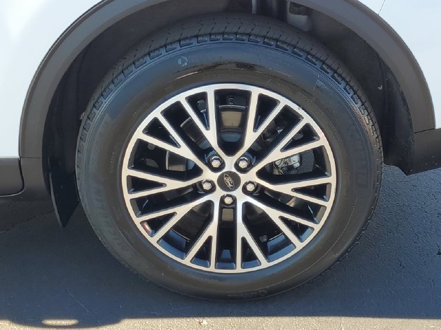 Certified 2023 Ford Escape SE FWD image 8