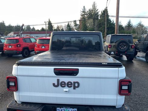 Used 2020 Jeep Gladiator Rubicon image 6