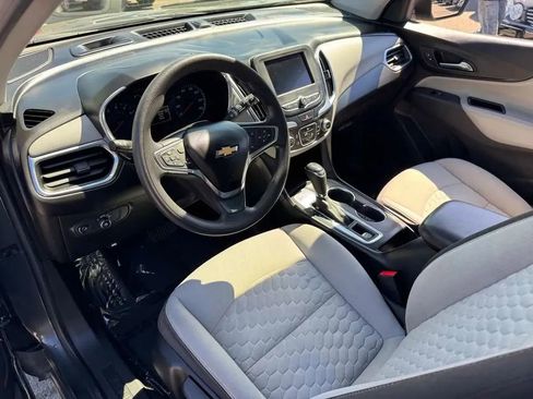 Used 2021 Chevrolet Equinox LS FWD image 7