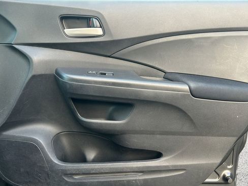 Used 2016 Honda CR-V LX image 25