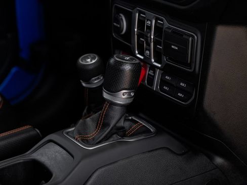 Used 2021 Jeep Gladiator Mojave AWD/4WD image 33