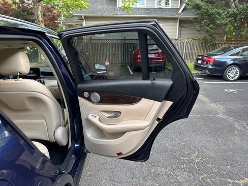 Used 2016 Mercedes-Benz GLC 300 4MATIC image 15