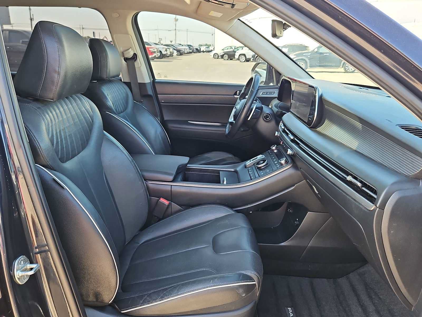 Used 2023 Hyundai Palisade Limited FWD image 18