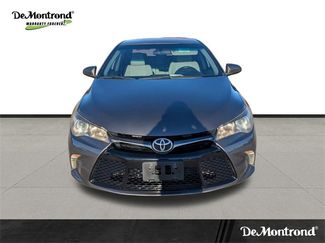 Used 2017 Toyota Camry SE video 2