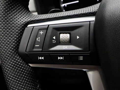 New 2025 Mitsubishi Outlander SE image 21