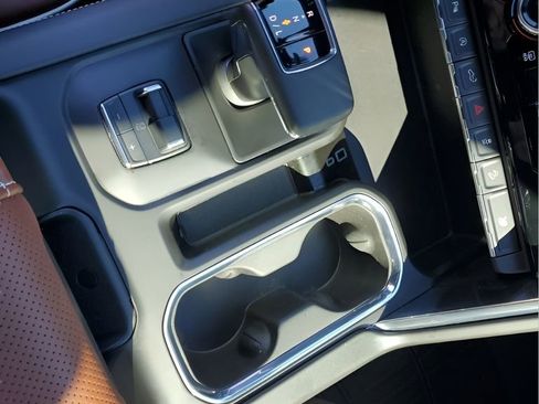 Certified 2024 GMC Sierra 1500 Denali Ultimate image 39