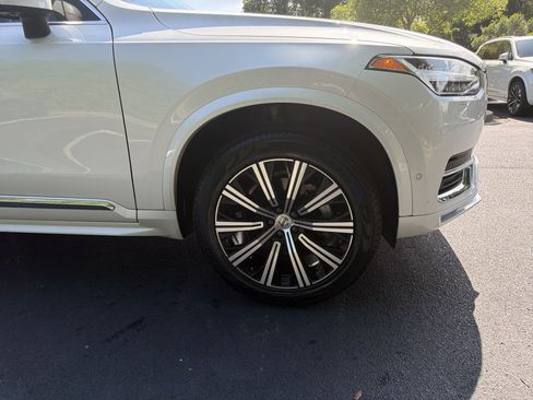 Certified 2024 Volvo XC90 B6 Plus w/ Protection Package Premier AWD/4WD image 14
