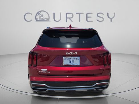 Used 2023 Kia Sorento S w/ Panoramic Sunroof Package FWD image 5