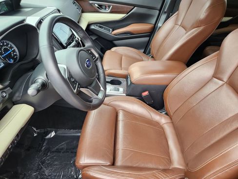Used 2019 Subaru Ascent Touring AWD/4WD image 4