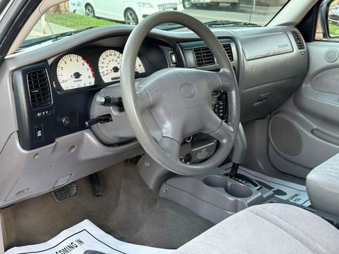 Used 2003 Toyota Tacoma PreRunner image 16