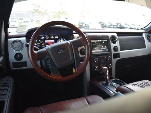 Used 2013 Ford F150 King Ranch w/ King Ranch Luxury Pkg image 40