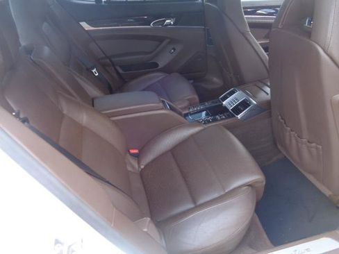 Used 2015 Porsche Panamera 4S Executive image 20