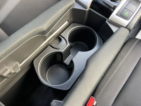 Used 2019 Honda Civic EX image 18