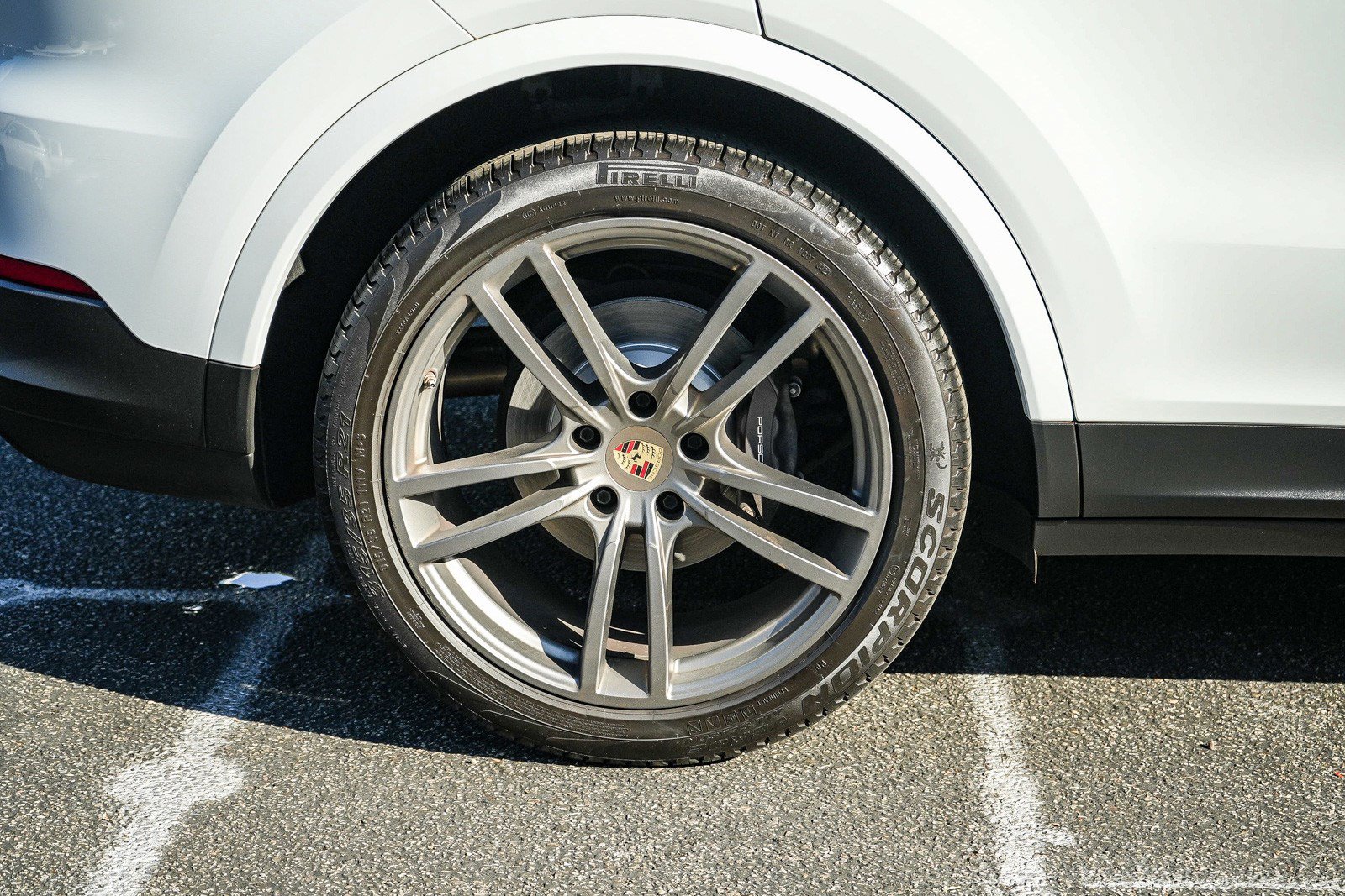 Used 2023 Porsche Cayenne Coupe AWD/4WD image 11