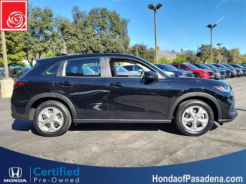 Certified 2023 Honda HR-V LX image 4