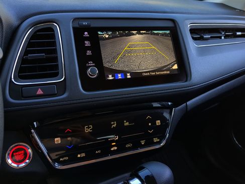 Used 2019 Honda HR-V EX image 21