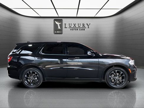 Used 2022 Dodge Durango R/T w/ Blacktop Package AWD/4WD image 9