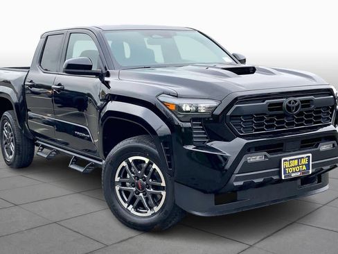 New 2026 Toyota Tacoma TRD Sport image 2