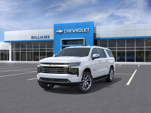 New 2026 Chevrolet Suburban Premier w/ Sun And Tow Package AWD/4WD image 8