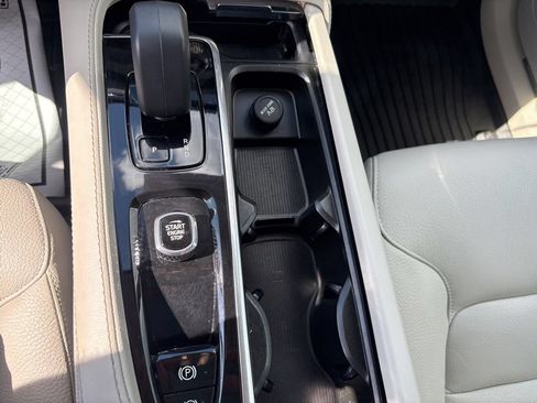 Certified 2023 Volvo XC90 B6 Plus w/ Protection Package Premier AWD/4WD image 24