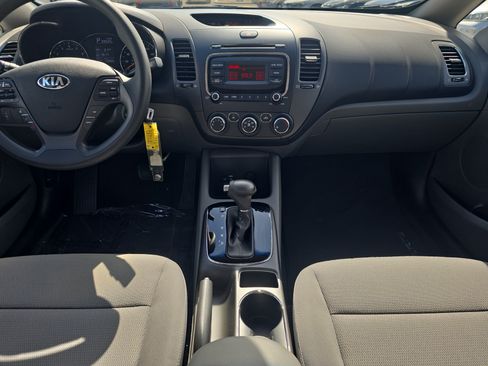 Used 2018 Kia Forte LX FWD image 14