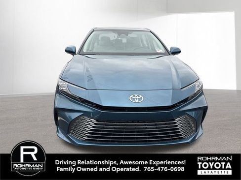 New 2026 Toyota Camry XLE image 9