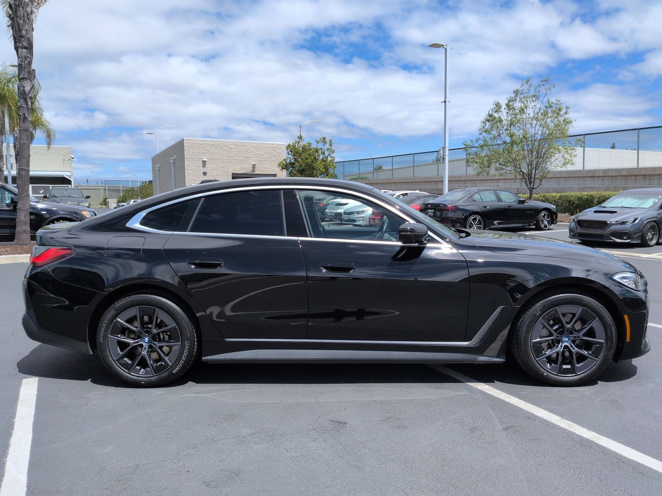 Used 2023 BMW i4 eDrive35 RWD image 11