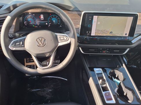 New 2026 Volkswagen Atlas SEL Premium R-Line AWD/4WD image 9