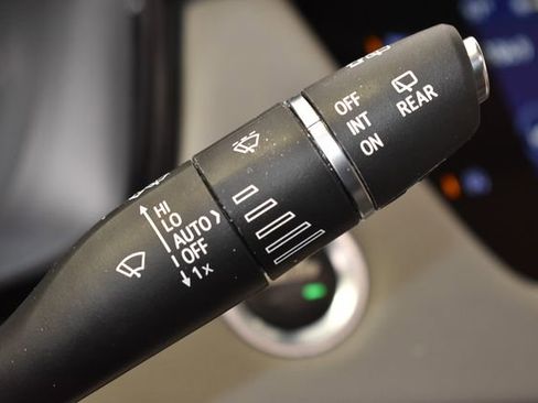 Used 2022 Cadillac XT5 Premium Luxury w/ LPO, Floor Liner Package image 27