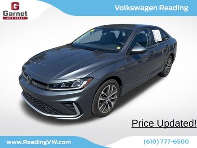 Used 2025 Volkswagen Jetta SE