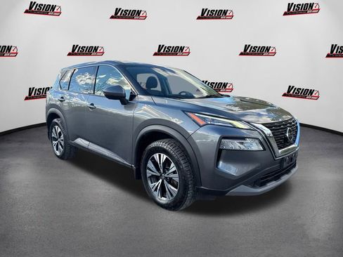 Used 2021 Nissan Rogue SV image 3
