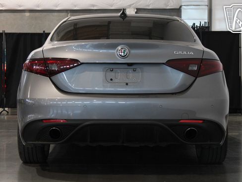 Used 2020 Alfa Romeo Giulia Ti Sport image 29