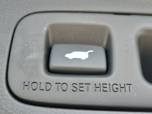 Used 2024 Honda CR-V EX-L image 10