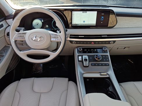 Certified 2024 Hyundai Palisade Calligraphy AWD/4WD image 12