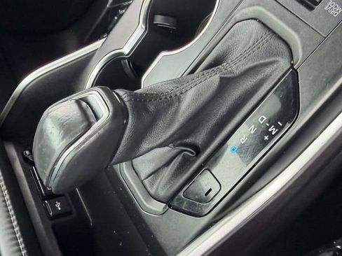 Used 2021 Toyota Highlander XSE AWD/4WD image 22
