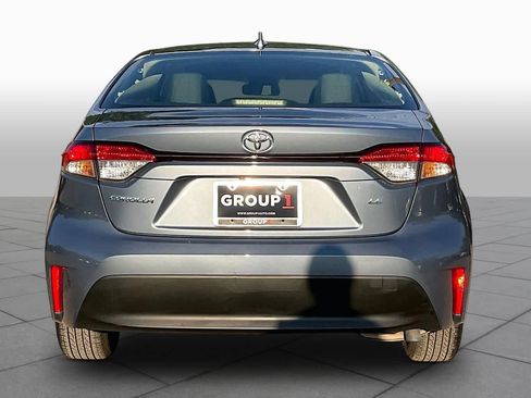 Used 2023 Toyota Corolla LE FWD image 5
