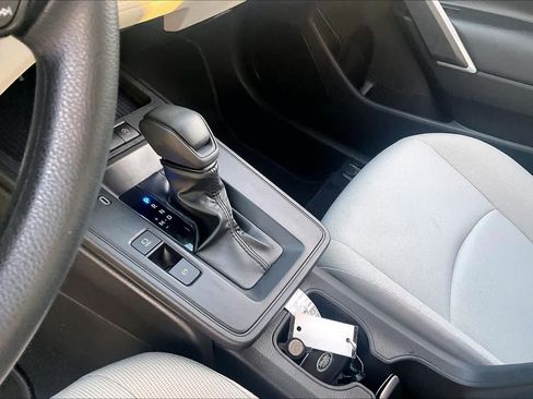 Used 2026 Toyota Corolla Cross L FWD image 16