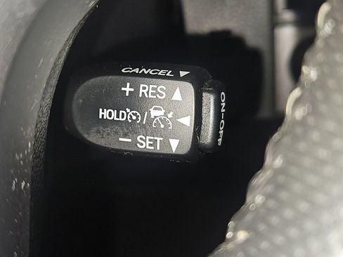 Used 2023 Toyota Tacoma TRD Sport AWD/4WD image 34