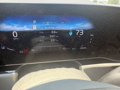 Used 2023 Kia Niro Wave w/ Wave Preserve Package FWD image 5