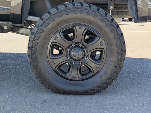 Used 2018 RAM 2500 Big Horn w/ Sport Appearance Group AWD/4WD image 50