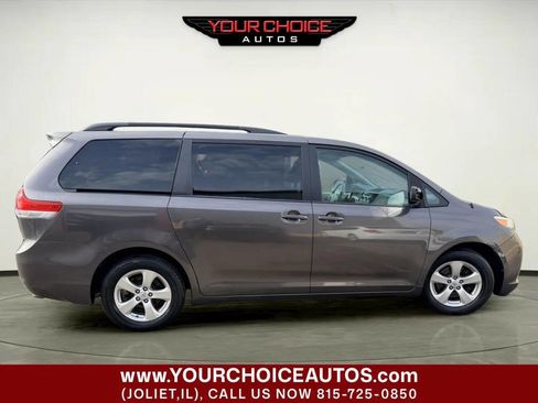 Used 2013 Toyota Sienna LE image 8