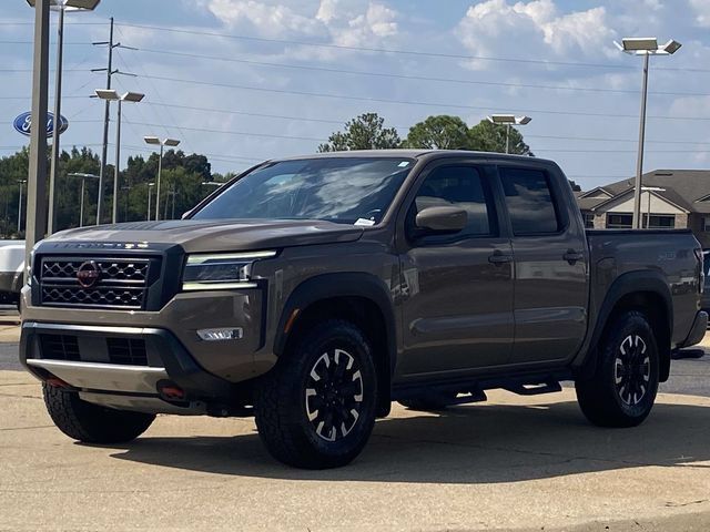 Used 2023 Nissan Frontier PRO-4X w/ Technology Package AWD/4WD image 6