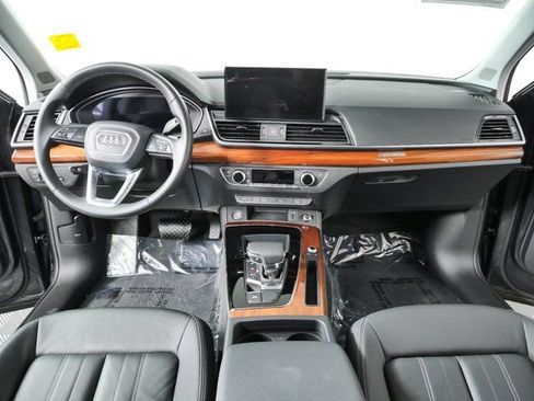 Used 2023 Audi Q5 2.0T Premium Plus AWD/4WD image 18