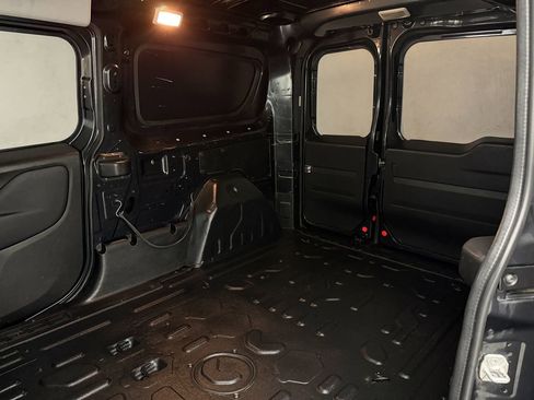 Used 2018 RAM ProMaster City Tradesman image 23