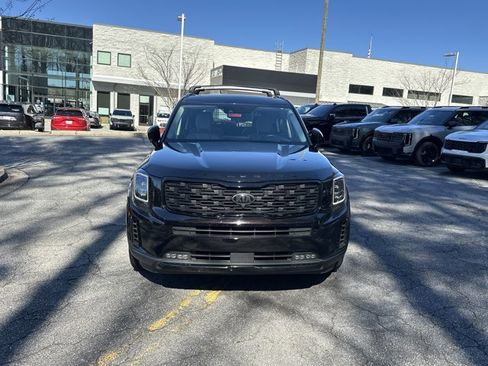 Used 2021 Kia Telluride SX w/ SX Prestige Package image 3