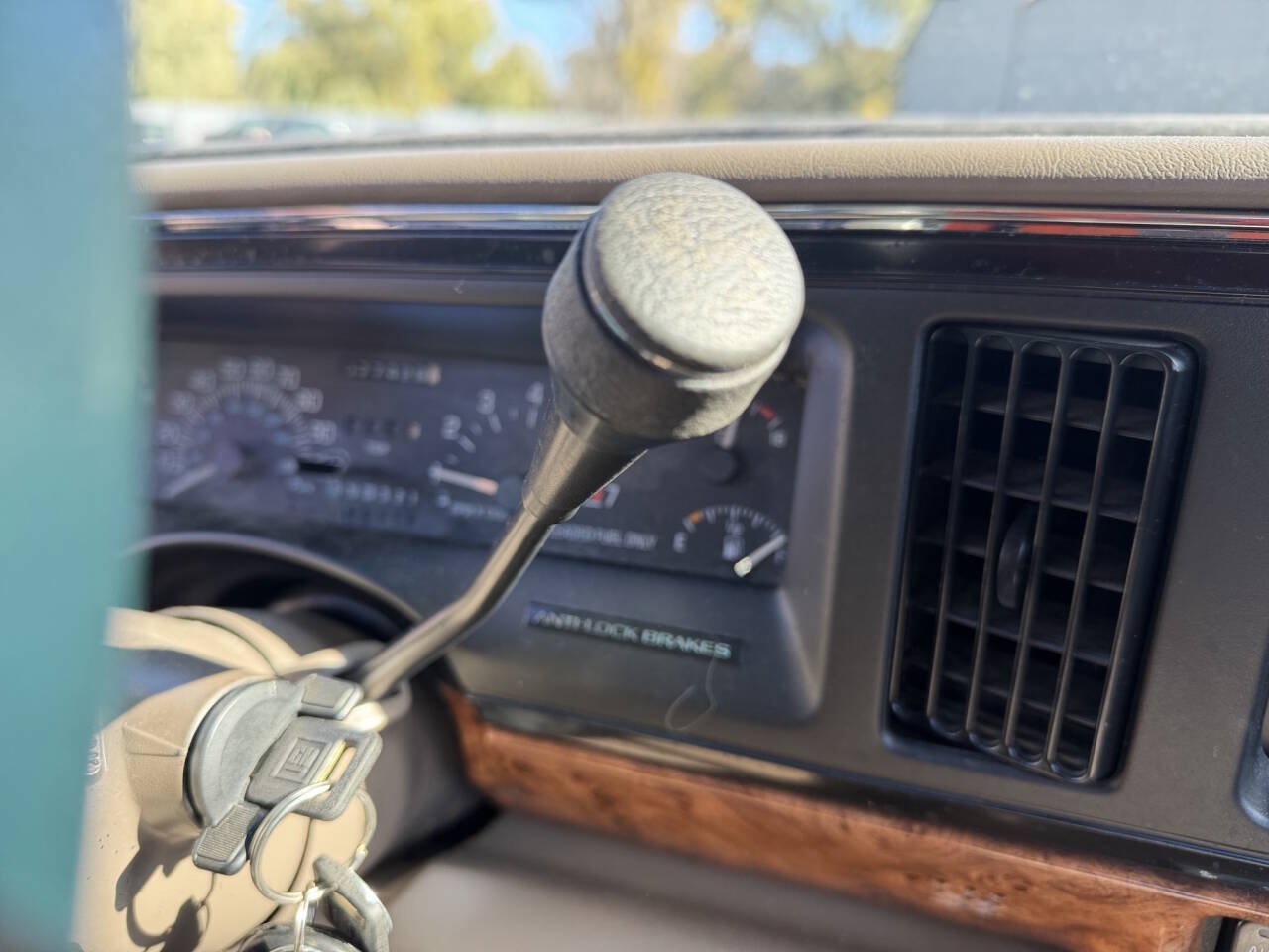 Used 1996 Buick Le Sabre Limited FWD image 36
