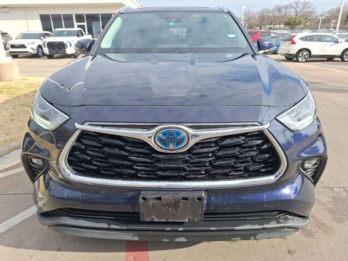 Used 2020 Toyota Highlander Limited image 9