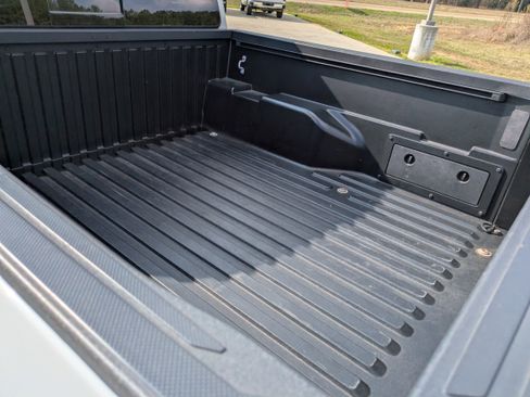 Used 2023 Toyota Tacoma SR5 image 7